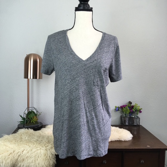 Madewell Tops - Madewell whisper heathers v neck pocket tee shirt